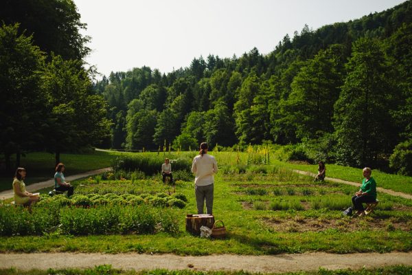1a Občuti_Tematska vodenja OST FOTO NAREKS - Izidor Kotnik Tematsko vodenje Doživite svetlobo tišine, FOTO NAREKS - Izidor Kotnik