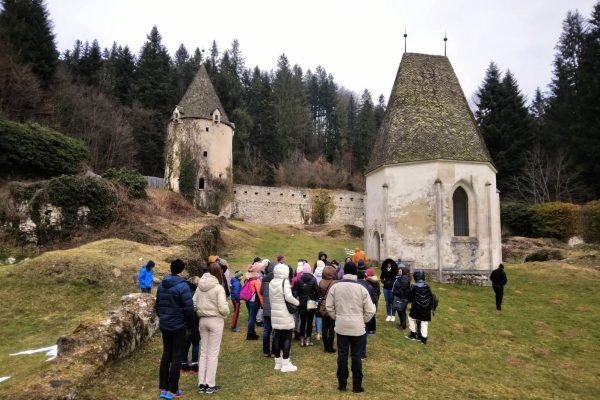 2 Občuti_Tematsko vodenje_Življenje kartuzijanov FOTO Arhiv TIC Sl. Konjice Vodenje Življenje kartuzijanov, FOTO: Arhiv TIC Slovenske Konjice