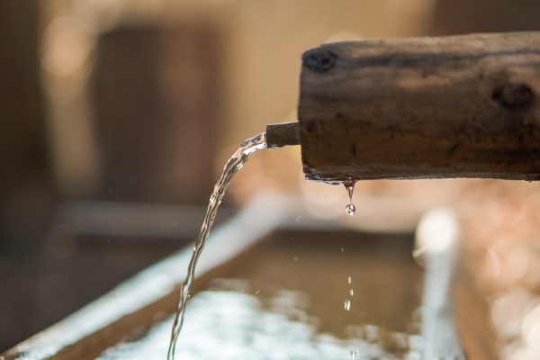 Energijska voda, ki dobro vpliva na vid (Foto Zupančič Design, Turistična destinacija Rogla – Pohorje) Energijska voda, ki dobro vpliva na vid (Foto Zupančič Design, Turistična destinacija Rogla – Pohorje)