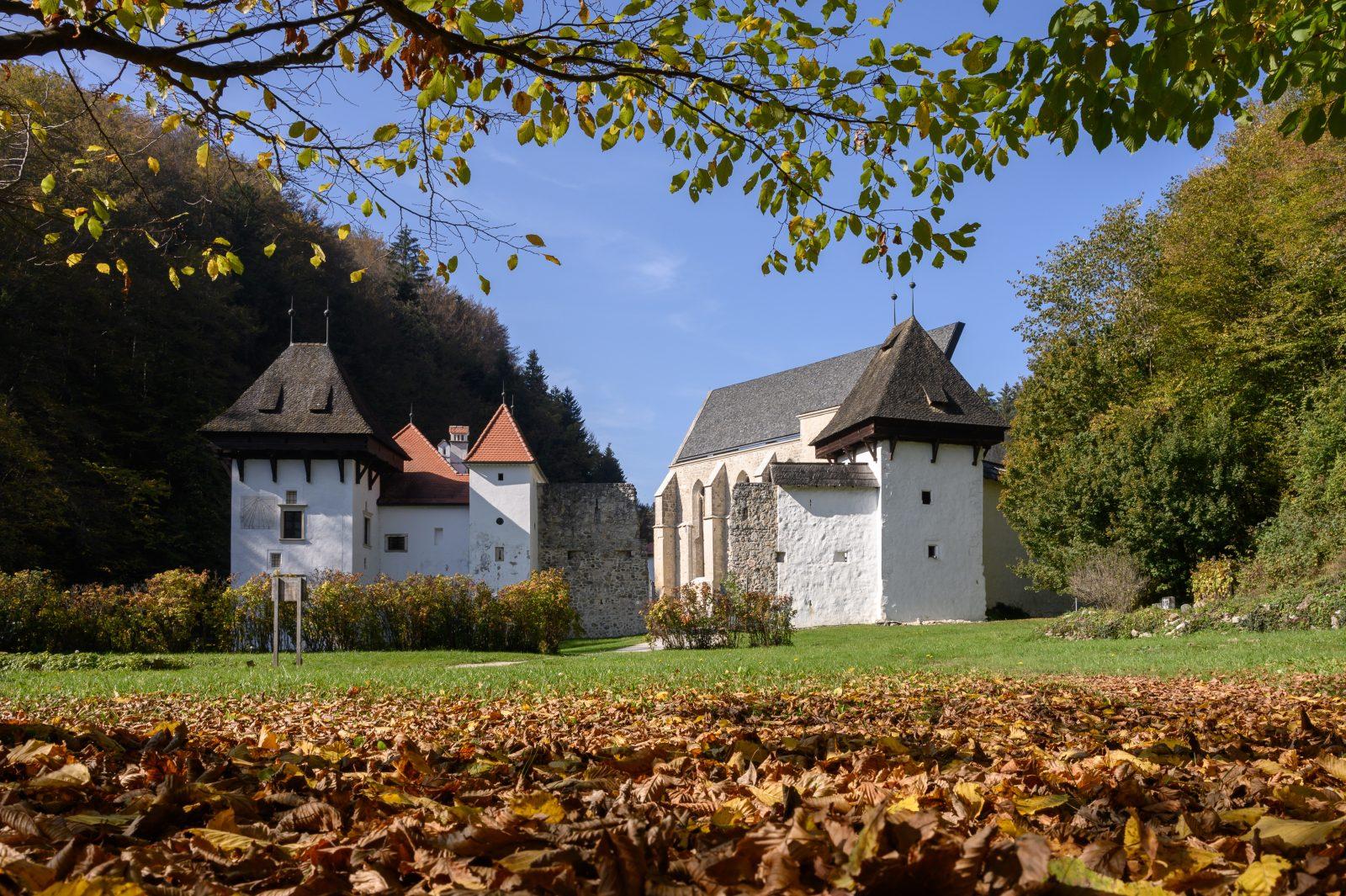OKTOBER  v Žički kartuziji