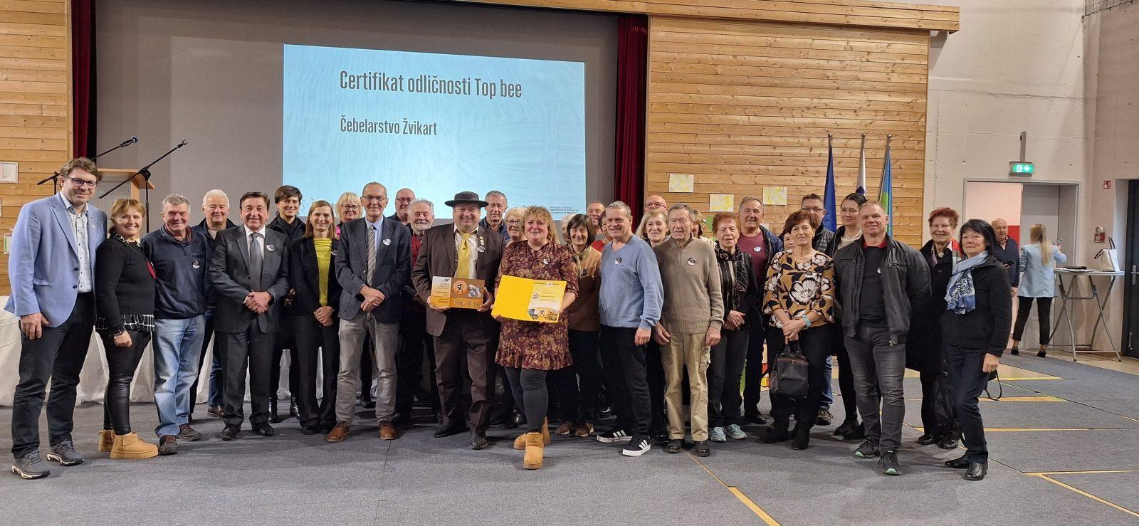 Čebelarstvo Žvikart prejelo certifikat odličnosti TOP BEE